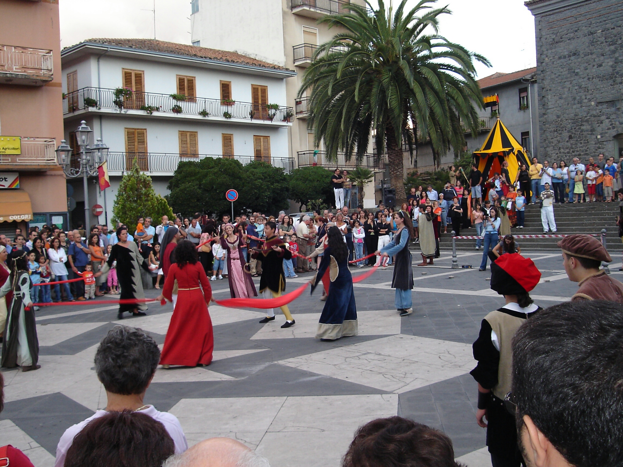 2006 randazzo corteo medievale (64).JPG image